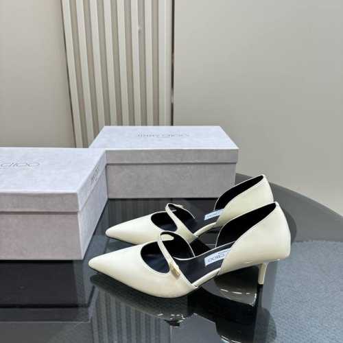 厂价 Jimmy Choo｜周仰杰经典中空高跟鞋系列 我们家JC一如既往品质优越 低调不失华丽 性感又不显张扬说的就是这款 上脚太好看了 鞋型是大家都爱的秀气款