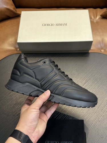 Giorgio Armani 顶级 码数：39-44 2025Giorgio Armani阿玛尼新款休闲运动男鞋到货，Kint-And-Leather Snak