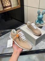 布鲁内洛 库奇内利新款 出厂价p 拼接运动鞋 卡其色 高丝光牛绒拼接丝绸小牛皮 丝绸小牛皮内裡 橡胶平底 高弹乳胶鞋垫配小牛皮垫脚 标志性Monili链饰细节
