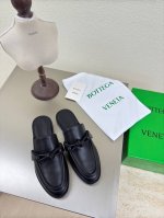 bottega Venet* 真皮 真皮结绳配饰 男女款 Astaire乐福拖鞋 黑色小牛皮老钱风 乐福拖鞋 原版一比一做法 一致五金 当今流行的又一趋势 天花
