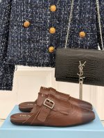 厂价半拖 乐福鞋 Prada 普拉达25Ss新品复古 走秀流苏乐福鞋半拖鞋系列 流苏搭配雕花工艺设计 网红Ins热捧 复古又时尚 上脚非常舒适又百搭！ 鞋面采用