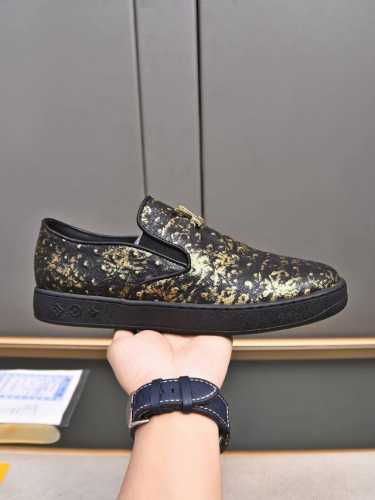 2024新品 商品商标：LV* 路易威* 休闲鞋 正码码数: 38-44 可订做45 商品材料：鞋面牛皮压花材质羊皮里，橡胶耐磨大底。