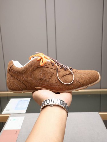缪缪Miumiu 2025Vs春夏新款休闲鞋系列 专柜主打最新款 休闲鞋硬货上新 代购级别！高级感十足！国内外博主刷爆的一款，复古又时髦 上脚美炸了！官网主推款