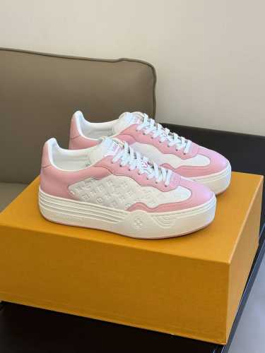 L v ss24 new arrival～ L 家 2024春夏Groovy 运动鞋 ：正品13930rmb 独家购入，附带正品购买图片，视频 厚底版型，增高绝