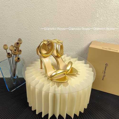 顶级版本： 金属皮款 吉安维托 罗西 Gianvito Rossi Eiko Stiletto，轻松移动。这款 胖胖高跟凉鞋 秉承了其传统意大利工艺，专注精巧细