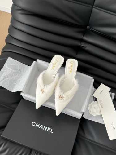 Chanel 25C新款兔毛尖头穆勒半拖系列 一脚蹬系列 鞋面牛皮 内里羊皮 真皮大底 Size:35-39 40定