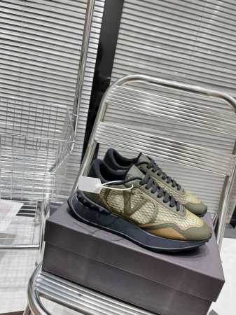 Valentino 码数:39 44 38.45定做 华伦天奴 运动鞋系列 valentino华伦天奴V家 新款Netrunner系列 休闲 气垫 运动鞋 原版 - 点击图像关闭