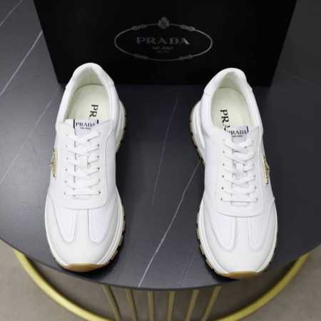 prada 普拉达 -高端品质 原单休闲运动鞋 -鞋面 纳帕小牛皮 摔纹小牛皮 鞋身品牌金属扣件 鞋舌品牌Logo布标 -内里 水染牛皮 -大底 超轻Tpu发泡 - 点击图像关闭
