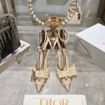 冲量价: 新款流苏织带女鞋 Dior 迪奥 2025春夏走秀新款Adiorble高跟女鞋 Cd明星同款时尚流苏蝴蝶结细跟珍珠字母Logo五金中空凉鞋 市面顶级高
