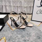 上新 YSL 顶级高版本2025官网同步新款水钻装饰一字带凉鞋细节处理完美垫脚羊皮 质感细腻 AAA级意大利黑色真皮大底极致完美复刻1鞋面：进口真丝2垫脚：进口