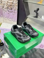 工厂p价p bv Orbit运动鞋 王一博 同款 情侣款老爹鞋 runner运动鞋 采用轻质科技网布面料 搭配几何图案设计橡胶外底 认准套包工艺 实际增高很多哦