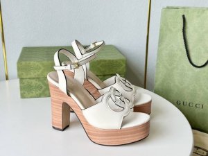 Gucci古奇23年新款 镂空双g标粗跟厚底凉鞋 跟高:12Cm 底厚3Cm 真皮底，正码:35-39订做34.40.41.42.43