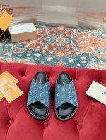 女 男p 春夏新品 专柜大爆打热门款 Lv 路易威登新款平底拖鞋 经典时髦百搭～打call夏日必备单品！上脚美炸了，穿着轻盈舒适 鞋面:定制原版牛皮，牛仔布，老