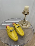 爱马仕 HerméS 乐福攀扣五金拖鞋 高品 原版工艺 亮黄 款式经典 简约 此款主要对比的就是工艺 品质 爱马仕 HerméS 夏天开始不一样的夏天生活 爱马