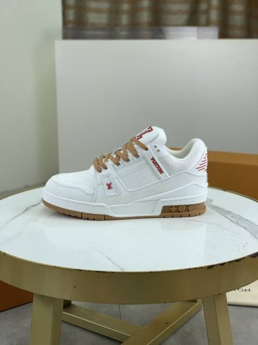 工厂p价p 跑量实价 顶级版本 Louis Vuitton 原单 最情侣新款Lv路易威登 * 顶级版本 Lv经典潮鞋 选用进口原版内里.原版耐磨轻便Tpu大底