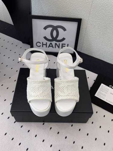 Chanel新款厚底凉鞋 高版本出货 这系列美得让人爱不释手 上脚显得很时髦 进口编织鞋面 羊皮内里垫脚 原版开模大底 Size: 35-39 40 41订做