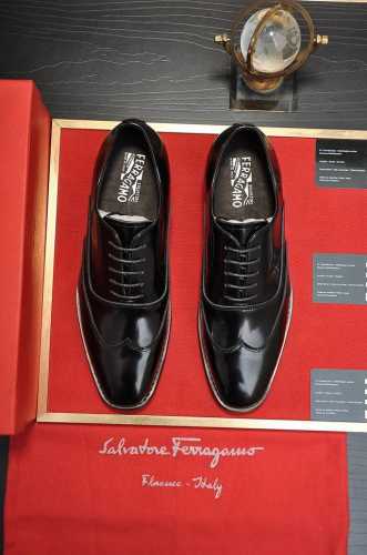 实价 Ferragamo 菲拉格幕 专柜最新款 原版进口开边上乘牛皮+进口牛皮内里+原版奢华金属扣+原版组合大底 对比无压力 38--45 45定做不退换