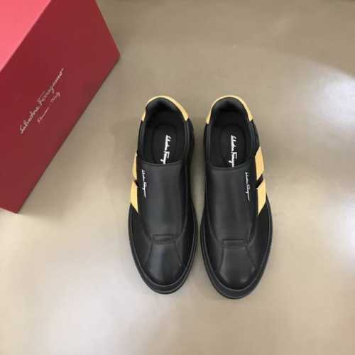 Salvatore Ferraga** 高端男士低帮时尚运动鞋，这款休闲鞋结构新颖，由柔软的小牛皮制作，鞋面的撞色元素凸显大胆前卫气息，头层羊皮内里高档舒适。这