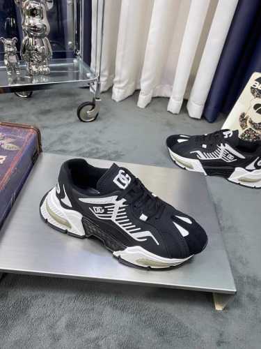 商品商标: Dolce&Gabbana 杜嘉&班纳 正码码数: 38-44 45定做 商品材料: 鞋面意大利牛皮拼接布料鞋面 羊皮垫网布内里 鞋底 原厂特供原版