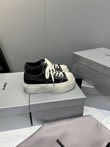 橙子出厂价p smfk新款流星大头脏脏鞋3.0 做旧厚底休闲鞋 十字花帆布鞋 5Cm增高小个子穿起来也很显线条 百搭的极简暗黑风潮 新作继承了诸多品牌制胜的流行