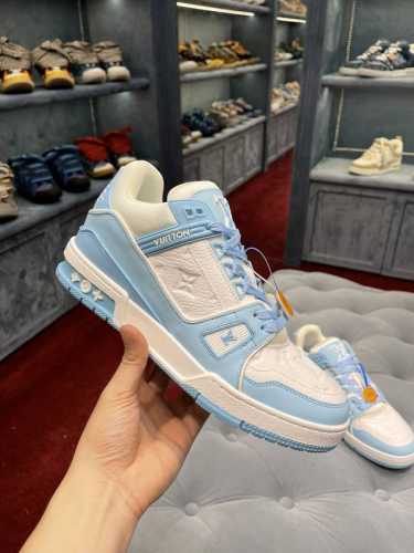 代购级别！ Louis Vuitton LV Trainer！运动鞋欧洲代购1W 购入！ 爆拆开发 大底和面料私模 ，完美调整至原版一致较果绝对秒杀市场一切版本