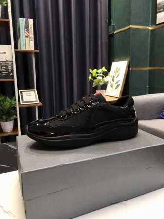 实价 Prada 普拉达 运动男鞋高端品牌，新款上市，上图必卖 顶级奢侈品牌，最新時尚运动休闲男鞋，潮流百搭之款，鞋面进口涂鸦漆皮拼接网布加牛皮垫脚超精细做工， - 点击图像关闭