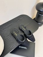 chane*25S小香奈儿早春爆品编织玛丽珍包头单鞋凉鞋 妥妥的自留款 比经典款Slingback舒服太多啦 每个颜色上脚都很显白 的显白利器又是火爆的小香~