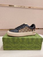 工厂p价 古奇Gucci 官网最新款休闲时尚男鞋 爆款版型简洁大气 潮男专属.独有的官网最新品牌元素元素古奇原版装饰 时尚又大方 面料原版牛皮羊皮内里 官网指定