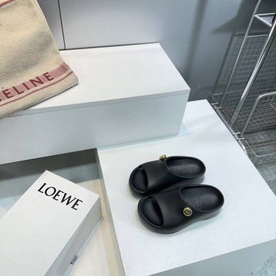 高品质出厂 顶级品质Loewe罗意威 25夏季新款paulas限定时尚简易橡胶厚底拖鞋 超轻拖鞋 超舒服 湿水 去沙滩穿超合适的 颜值也很高 夏季必备款 橡胶发