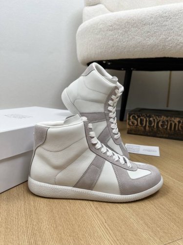 高版本情侣款Maison Margiela *马吉拉 20252025春夏新品 专柜新款中帮德训运动鞋系列～MM6马吉拉经典阿甘复古休闲运动鞋 四季可穿搭经典不