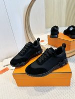 出厂价：女 男款+20 高版本 Hermes 爱马仕情侣款运动鞋 支持退换 原单鞋 市场顶级品质 轻质材料 柔软舒适 高端定制 原版大底 鞋面进口羊猄+牛皮 牛