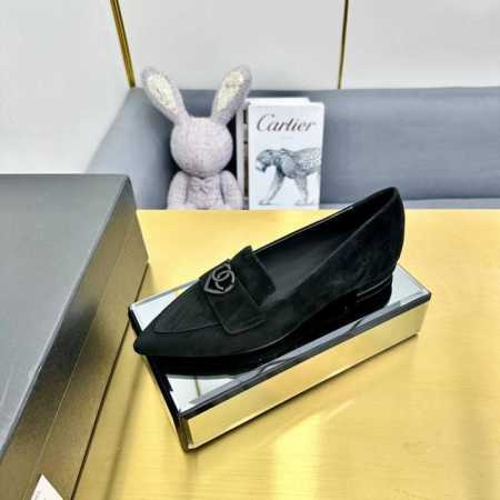 出厂:独家顶级版本 Chane*L小香2024Vs专柜最新时装单鞋系列 尖头横带半拖 香奈儿女士钟爱简约又难以抗拒系 搭配展现与众不同的穿搭风格、自由混搭闪耀到 - 点击图像关闭