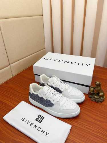 实价： 全套包装Givenchy 纪梵希 高端版本 专柜同步发售鞋面：意大利进口品牌Logo滴胶 尽显奢华，羊皮内里加上双层组合，脚感舒适，鞋底：原厂特供Tup
