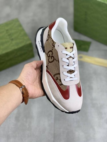 工厂价 实价 古奇gucci 官网最新款休闲时尚男鞋，爆款版型简洁大气，潮男专属.独有的官网最新品牌双g素元素古奇原版装饰，时尚又大方，面料原版磨砂小牛皮全进口