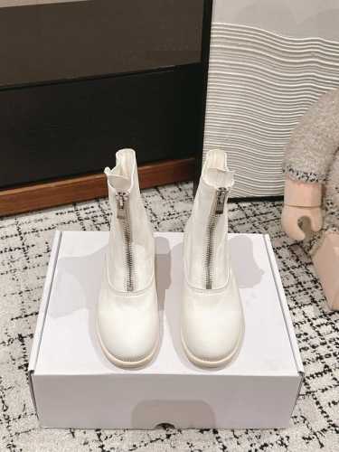 顶级品质 GUIDI 210系列 BACK ZIP LEATHER BOOTS 全手工工艺，水洗马皮 纯手工打造， 独特水染工艺，原版1:1复刻顶级版本！ 原版