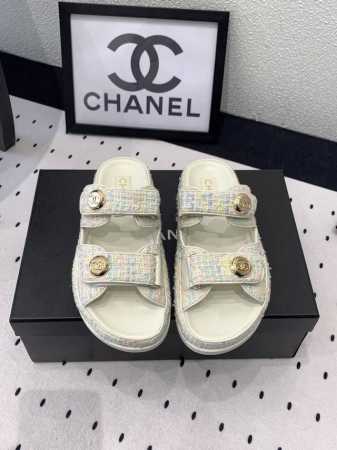 Chanel新款沙滩鞋 高版本出货 上脚舒适超显腿型 夏季出行旅游必备单品 高密度编织鞋面 羊皮垫脚 原版开模大底 Size: 35-39 40 41订做 - 点击图像关闭