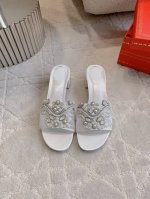 出厂价p Ren* Caovill*重工水晶宝石系列拖鞋 Bling Bling精致逼人 堪称工艺品 面料进口高密度网纱 手工镶嵌宝石水钻 内里垫脚羊皮 意大利