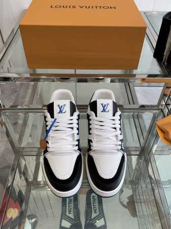 情侣款Louis Vuitton 路易威 24ss 新款休闲运动鞋 Virgil Abloh 马卡龙系列从复古篮球鞋汲取灵感，打造备受青睐的LVTraine 运 - 点击图像关闭
