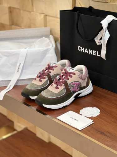 Chane 早春sneaker系列休闲鞋经典菱格运动鞋板鞋 火爆全球百搭神鞋 顶级原版复刻 老外订单精工手作高品质▲ 鞋面进口原版牛猄绒面皮泡棉内衬立体浮凸lo