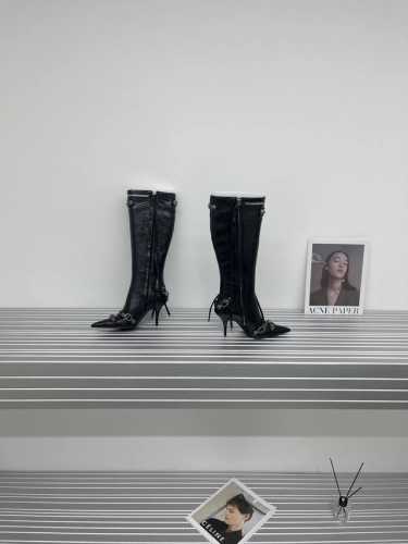最高版出厂 白 粉 黄20 巴黎世家长靴金属钉LE cagloe机车靴 Balenciaga柳丁尖头侧拉链高靴 巴黎时装周重磅新品，海外各大博主相继大秀 金卡戴