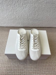 Brunello Cucinelli 25Ss最新 Bc 系带 情侣款 休闲鞋 鞋面进口麂皮 内里进口 羊皮里 0.5Mm圆形冲孔设计 透气不闷脚 独家开模Tp
