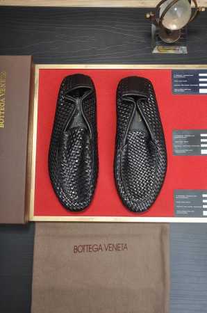 出厂价P Botteg Venetta Bv 钱包鞋 独家新款 官网新款 鞋面以上乘的顶级小牛皮制作 细腻的手感 流淌奢华的质感 为精致男士量身制作 铸就高贵气 - 点击图像关闭