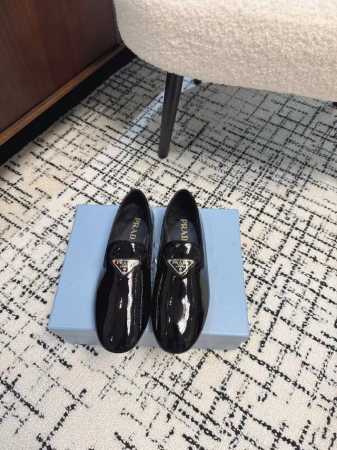 工厂P PRADA 24ss 普拉达春夏新品 实力来袭 Prada Glow限时店很闪亮的单品 玛丽珍单鞋 芭蕾舞鞋 超级爆系列爆品，各大网红明星乔欣，程潇，刘 - 点击图像关闭