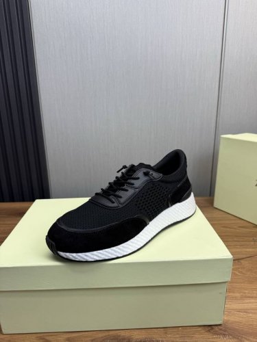 工厂p价 zzegna 杰尼亚原单更新 piuma 在意大利语中指 羽毛 充分彰显 ZPZegna 都市跑鞋的别样风范 代表的是年轻 时尚的风格 是专为追求品质