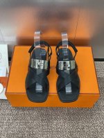 工厂p价p 爱马仕 Hermes 2025春夏新款 Kelly扣 Lnnocente魔术贴拼色女鞋 H家平底圆头罗马风交叉带凉拖鞋 材质 鞋面进口小牛皮 +水染