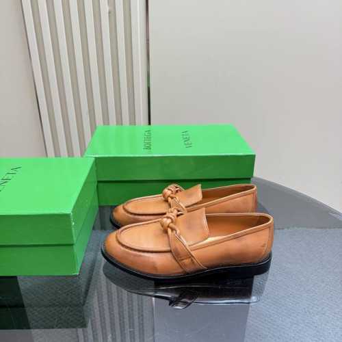 纯色 做旧擦色工艺 BOTTEGA VENET*女士Astaire乐福拖鞋 原版一比一做法 一致结绳皮扣卡其色 当今流行的又一趋势 天花板啦最全色百搭 精致平底