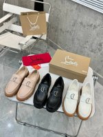 工厂P价 女装女鞋 运动原单顶级版本 独家定制 代购级⑦个颜色供选择。重磅推出 Christian Louboutin Cl 标识设计 红底鞋最新走秀款 简称C