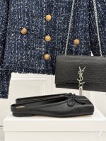 厂价 Jacquemus25Ss春夏新款 大方头蝴蝶结穆勒半拖鞋 这款乐福鞋真的很耐看！ 大方头设计 真的太时髦了 胖宽脚型也可驾驭 修饰脚型 显脚瘦！ 面料采
