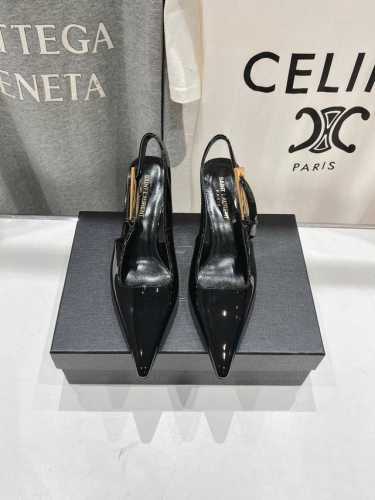 高版本出厂 SAINT LAUREN* 圣罗兰ysl 25 春夏全新走秀高跟鞋 全新鞋型配上圣罗兰标志6.5cm新金跟！ 唯有YSL最懂女人心，不接受反驳，超级