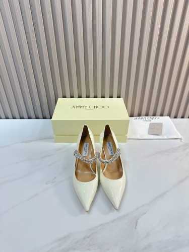 出厂 Jimmy Choo 吉米周 是一个非常全面之尊贵时尚生活品牌， 香港,美国等大时尚博主及明星的同款表带女士高跟，中跟，平跟后空凉鞋系列。 澳大利亚尖头